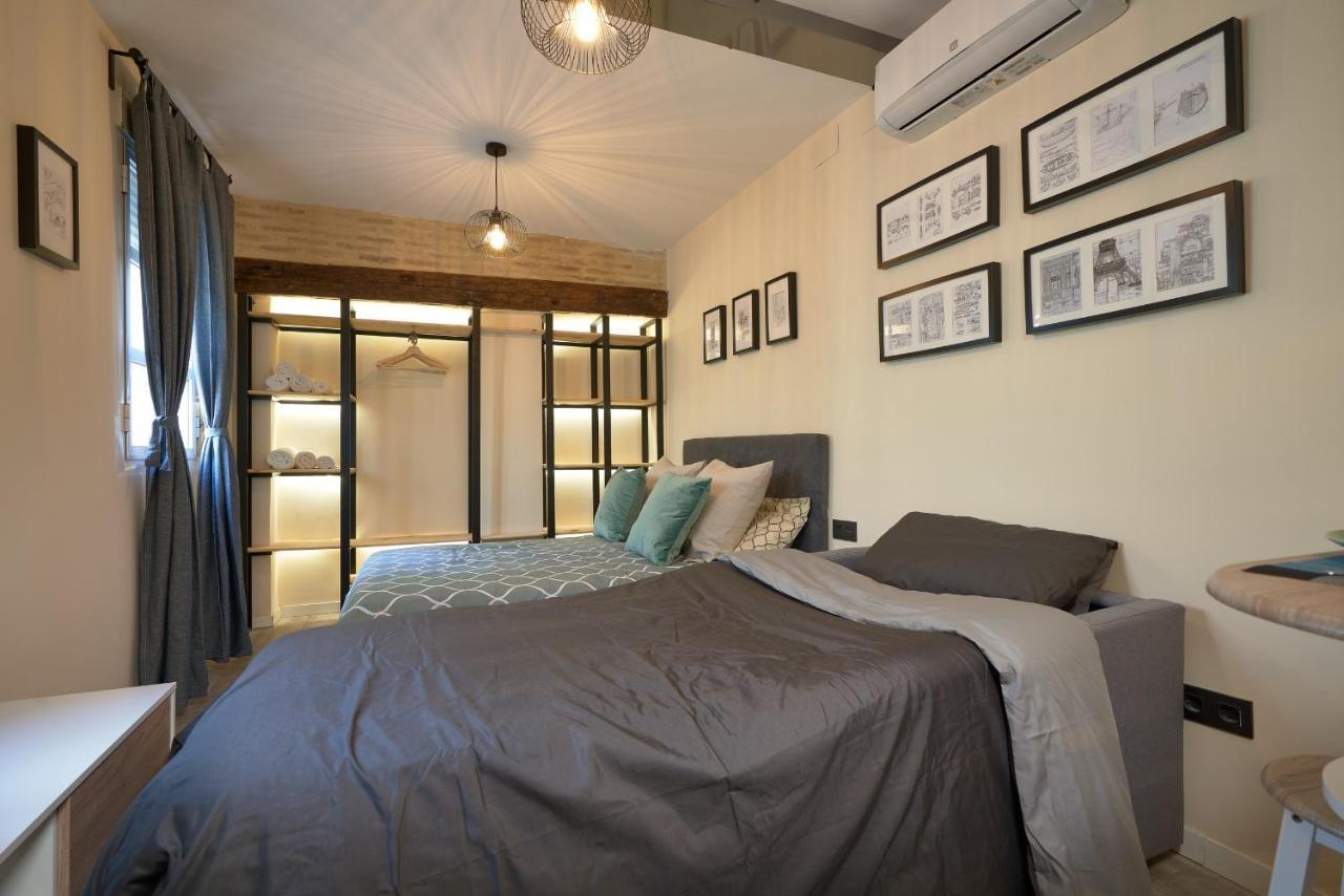 Loft En Triana Apartment เซบีญา ภายนอก รูปภาพ